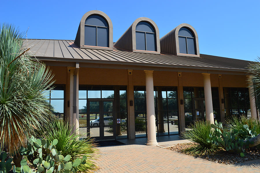 lak-gatewayclub-00-1